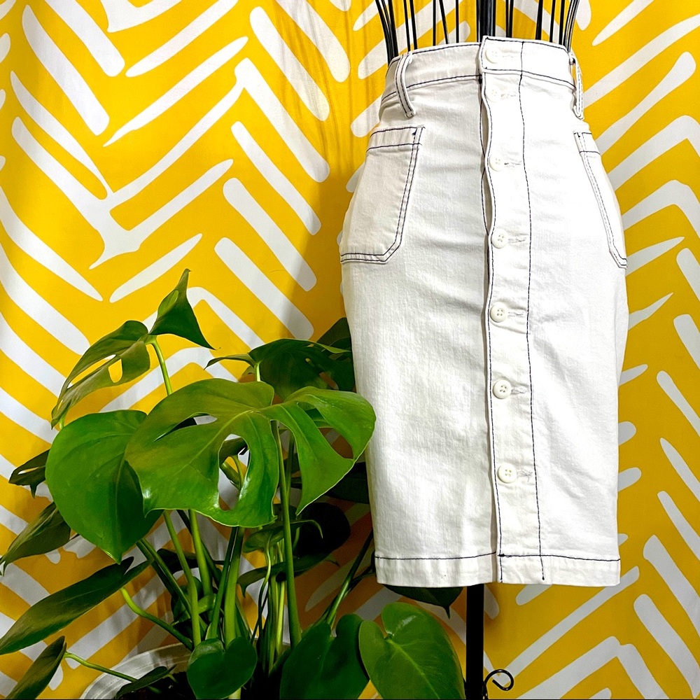 White-Button Denim Skirt